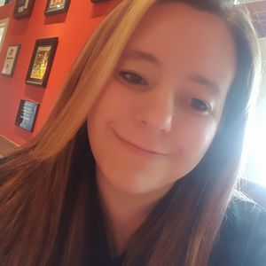 Meet your Posher, Alechia